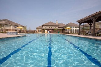 The Royse at Parker Boulevard Apartments in Royse City, TX - Foto de edificio - Building Photo