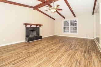 1066 Basswood Ct in Riverdale, GA - Building Photo - Building Photo
