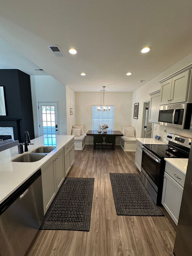 2052 Dela Dr in Southaven, MS - Building Photo - Building Photo