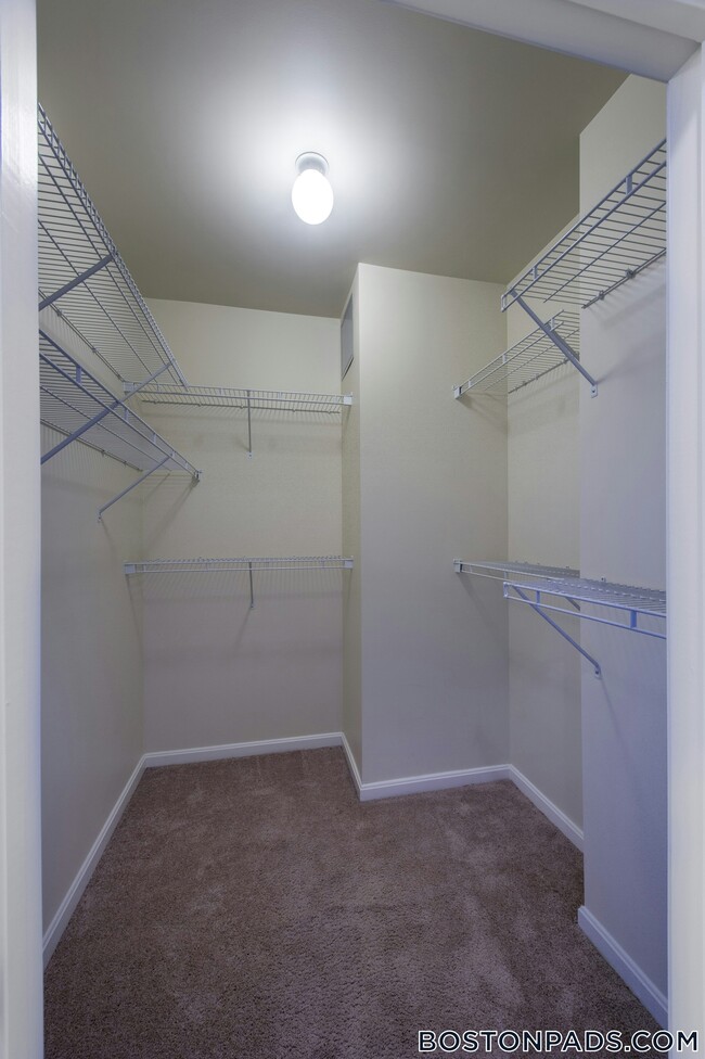 311 Lowell St in Andover, MA - Building Photo - Building Photo