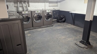 45-47 Newkirk St in Jersey City, NJ - Foto de edificio - Building Photo