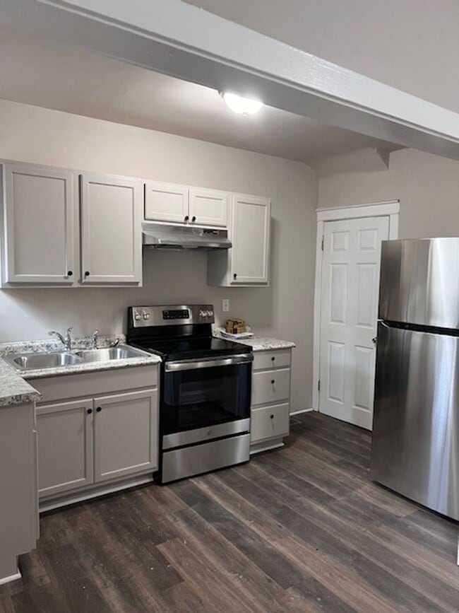 2336 Penn St in Harrisburg, PA - Building Photo - Building Photo