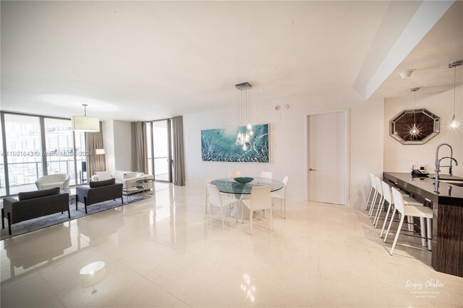 9705 Collins Ave in Bal Harbour, FL - Building Photo - Building Photo