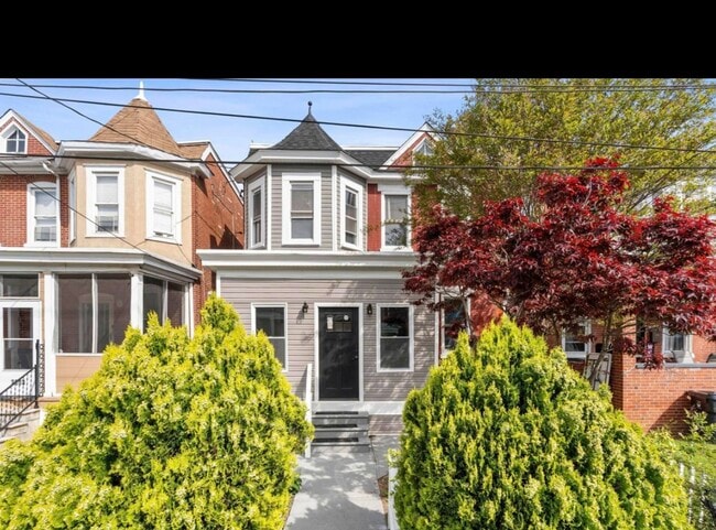 2305 N Monroe St, Unit 1st Unit in Wilmington, DE - Building Photo - Building Photo