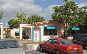 809-815 NE 19th Ave in Fort Lauderdale, FL - Building Photo - Building Photo