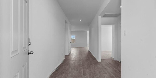 2010 Stoney Bay Cir in Sealy, TX - Building Photo - Building Photo