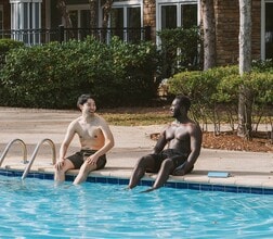 Ridge at Blue Hills in Braintree, MA - Foto de edificio - Building Photo