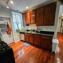 1750 W Rascher Ave in Chicago, IL - Building Photo - Building Photo