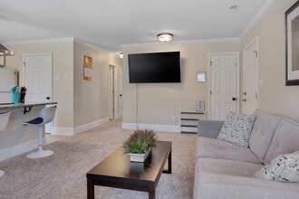 2128 S Roxboro St in Durham, NC - Building Photo - Building Photo