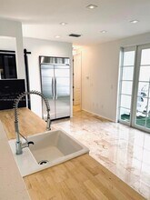 7765 SW 54th Ct in Miami, FL - Foto de edificio - Building Photo