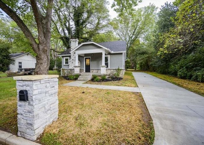 property at 1108 N Academy St