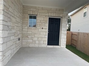 66 Bent Trl Ln in Andice, TX - Building Photo - Building Photo