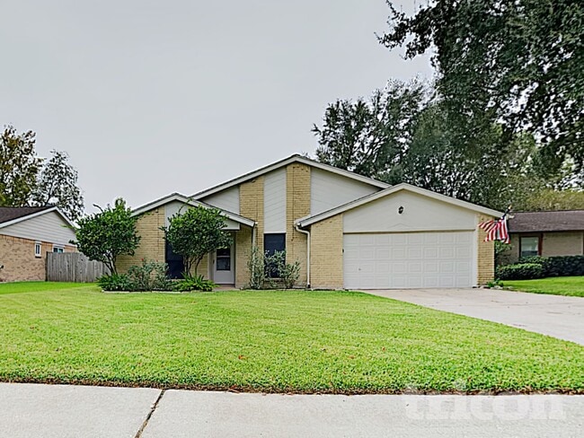 5907 Misty Meadow St in League City, TX - Building Photo - Building Photo