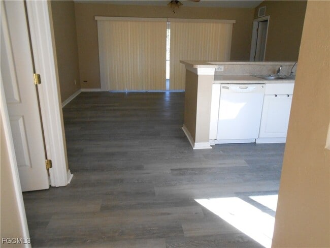 property at 3208 71st St W