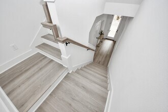 8320 Brecha Ln in Houston, TX - Building Photo - Building Photo