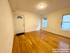 128 Hillside St, Unit 2 in Boston, MA - Building Photo - Building Photo