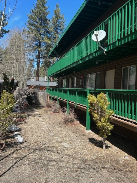 2581 Elwood Ave in South Lake Tahoe, CA - Building Photo - Building Photo