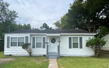 5237 Carmen St in Houston, TX - Building Photo - Building Photo