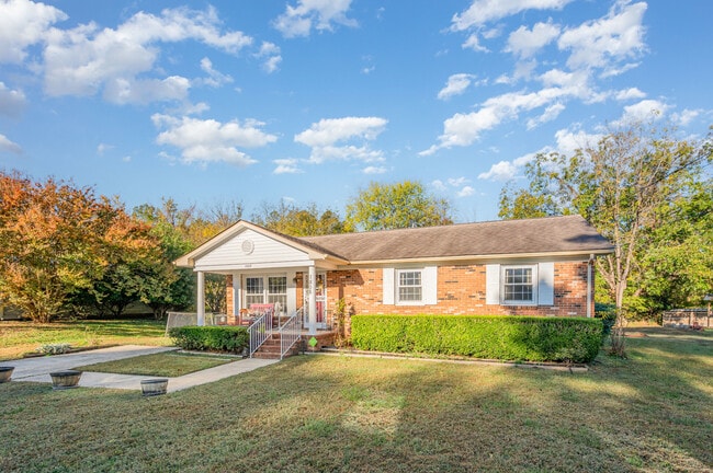 1808 Majestic Dr in Durham, NC - Building Photo - Building Photo