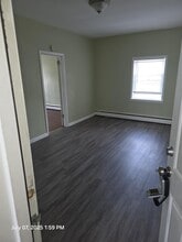 119 S 6th St in Lindenhurst, NY - Building Photo - Building Photo