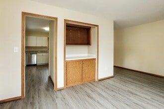 1101 Pine St in Lake In The Hills, IL - Building Photo - Building Photo