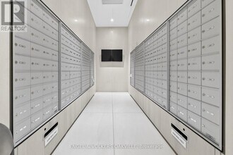 28 Ann St in Mississauga, ON - Building Photo - Building Photo