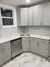 218-05 100th Ave in Queens, NY - Building Photo - Building Photo