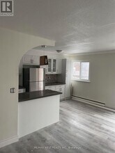 2365 Marine Dr in Oakville, ON - Building Photo - Building Photo