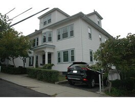 8 Charlesview St in Boston, MA - Building Photo