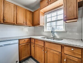 1207 E Carol Dr in Shawnee, OK - Building Photo - Building Photo