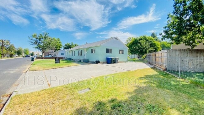 property at 502 Delafield Ave