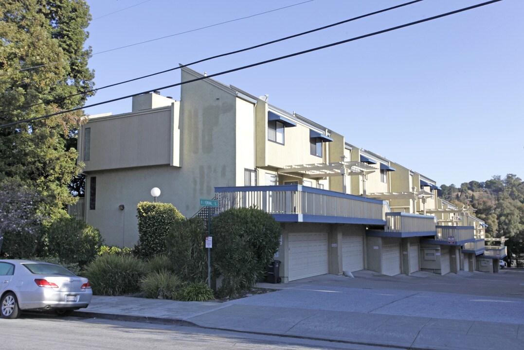 1000-1015 Imperial Pl in Hayward, CA - Building Photo