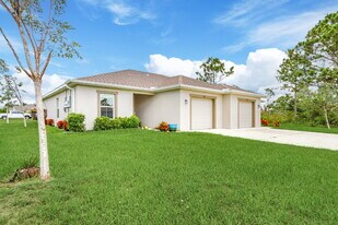 1139 Indies Wy in Punta Gorda, FL - Building Photo