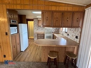 1586 S Ashcreek Dr in Toquerville, UT - Foto de edificio - Building Photo