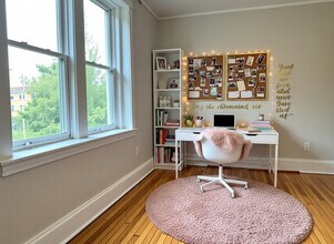 72 Egmont St, Unit 6 in Brookline, MA - Foto de edificio - Building Photo