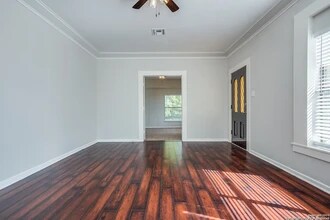 2739 SE Loop 410 in San Antonio, TX - Foto de edificio - Building Photo