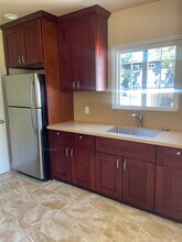 940 Alice Ln in Menlo Park, CA - Building Photo - Building Photo