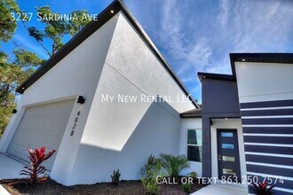 3227 Sardinia Ave in North Port, FL - Foto de edificio - Building Photo