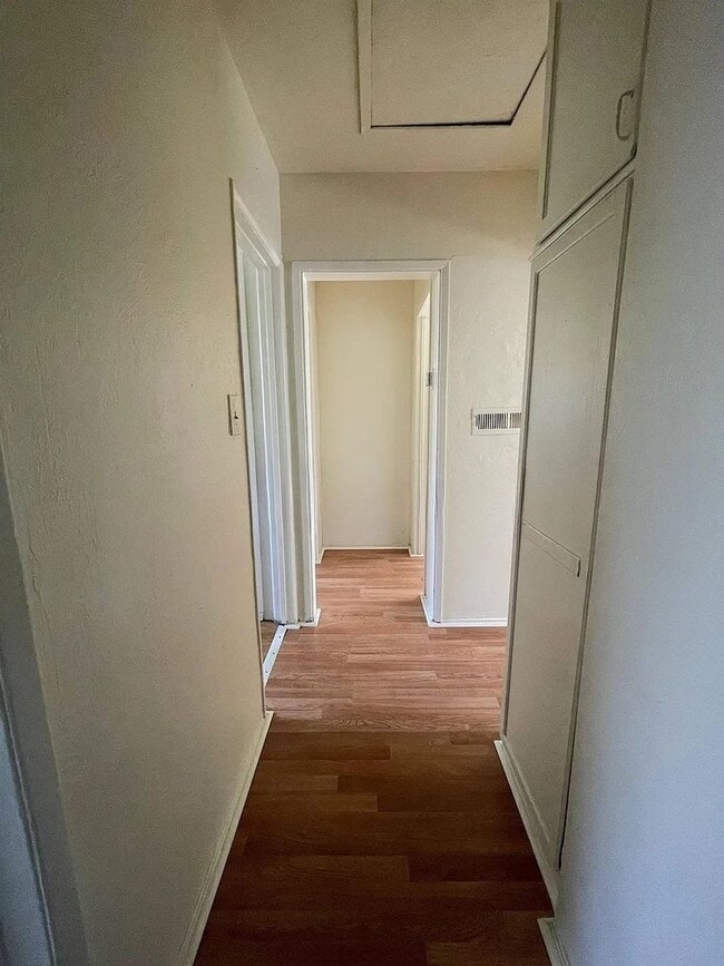 property at 11018 S Figueroa St