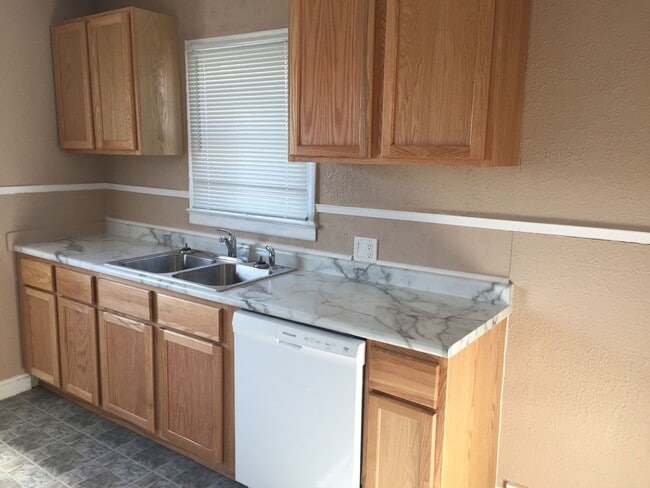 1219 6th St in Rapid City, SD - Building Photo - Building Photo