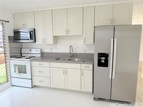 1217 Kuokoa St in Pearl City, HI - Building Photo - Building Photo