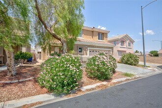 6813 Baby Jade Ct in Las Vegas, NV - Building Photo - Building Photo