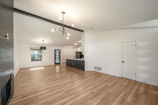4707 Alta Loma Dr in Austin, TX - Building Photo