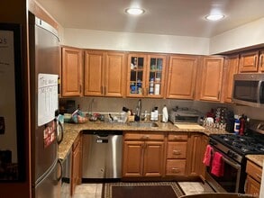 124 S Park Ave in Rockville Centre, NY - Building Photo - Building Photo