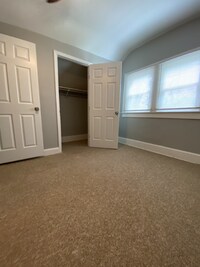 3011 Glenmore Ave photo'