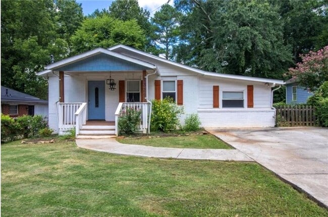 property at 1329 Plaza Ave SW