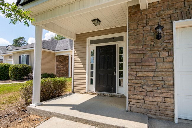 2053 Dundee Way in Grovetown, GA - Building Photo - Building Photo