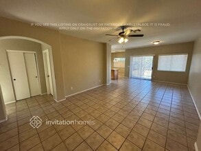 1612 S 80th Dr in Phoenix, AZ - Foto de edificio - Building Photo