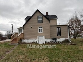 307 State Hwy 47 in Warrenton, MO - Building Photo - Building Photo