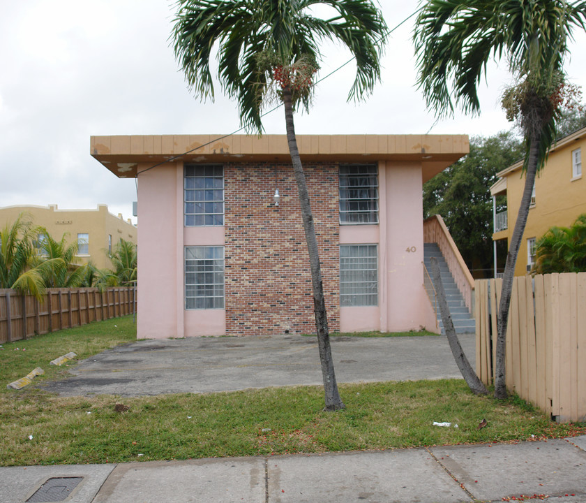 40 NW 18th Ave in Miami, FL - Foto de edificio